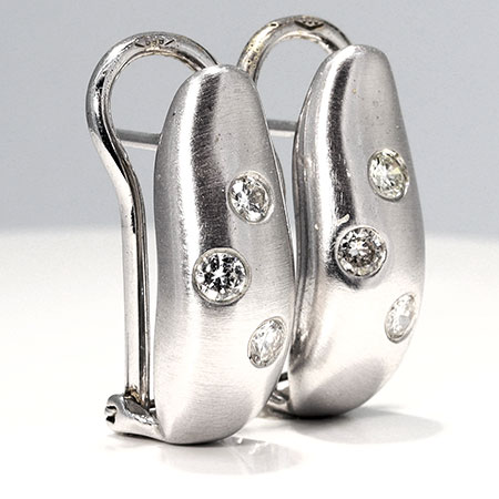 14K White Gold Hoop Earrings : 0.40 cttw Diamonds