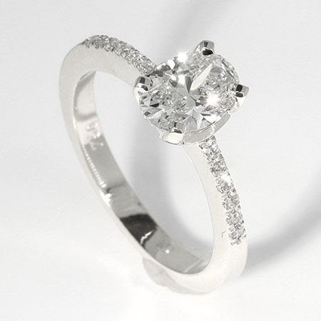 18K White Gold Multi Stone Ring : 1.00 cttw Diamonds