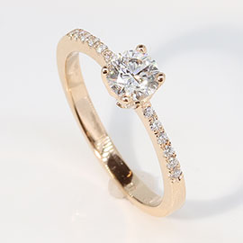 18K Rose Gold Multi Stone Ring : 0.60 cttw Diamonds