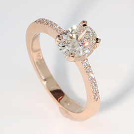 18K Rose Gold Multi Stone Ring : 1.00 cttw Diamonds