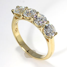 18K Yellow Gold Multi Stone Ring : 2.00 ct Diamonds