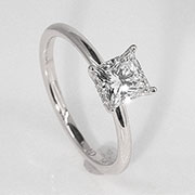 14K White Gold 1.06cttw Diamond Ring